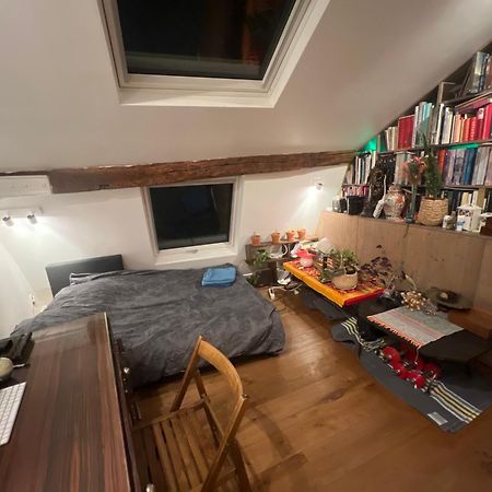 Sous Les Toits De Paris Shared Place Екстериор снимка